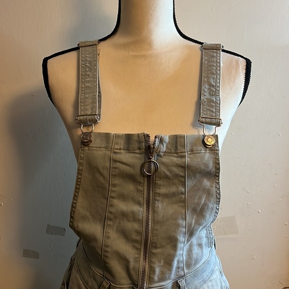 Women’s stonewashed denim overalls - Picture 2 of 5